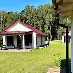 Letniskowe Miedzy Jeziorami W Lipnicy Feriehus *