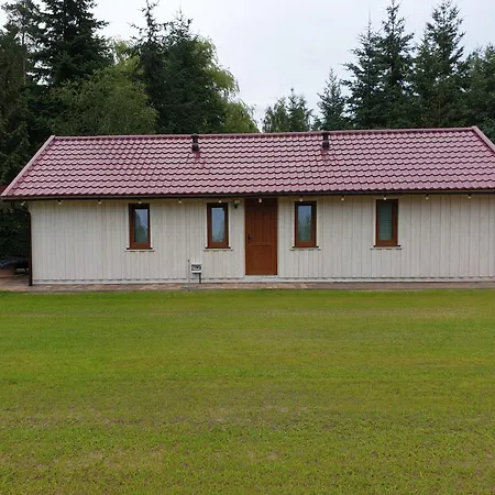 Letniskowe Miedzy Jeziorami W Lipnicy Holiday home *