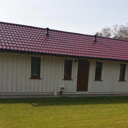 Letniskowe Miedzy Jeziorami W Lipnicy Holiday home *