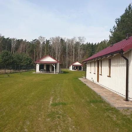 Letniskowe Miedzy Jeziorami W Lipnicy Holiday home *