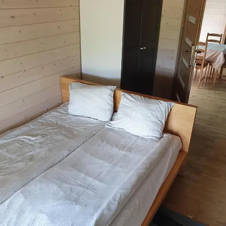 Letniskowe Miedzy Jeziorami W Lipnicy Lipnica (Slupca)