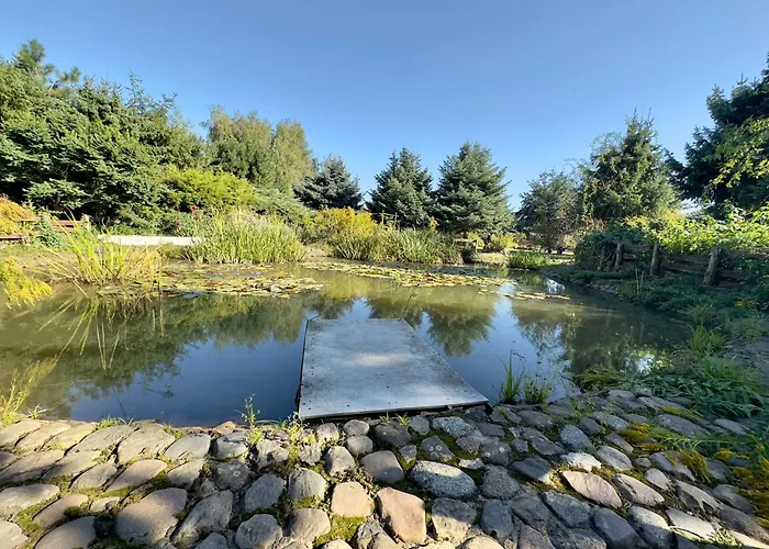 Letniskowe Miedzy Jeziorami W Lipnicy Holiday home