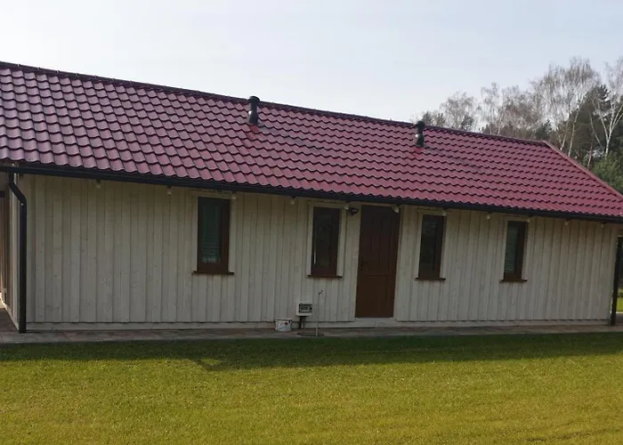 Letniskowe Miedzy Jeziorami W Lipnicy Holiday home *