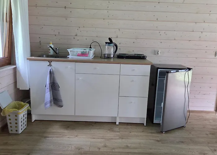 Letniskowe Miedzy Jeziorami W Lipnicy Lipnica (Slupca)